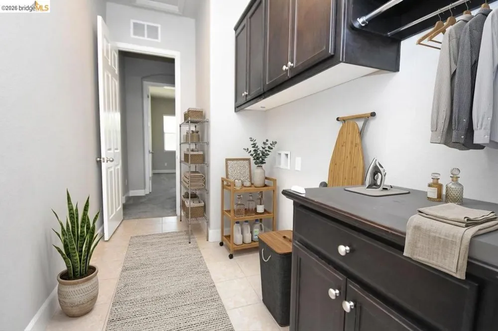 1110 Clearwater Creek Blvd Manteca, CA 95336
