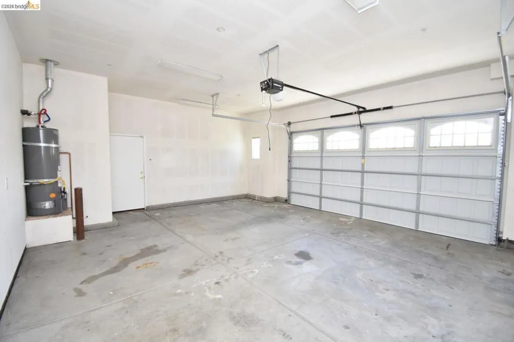 1110 Clearwater Creek Blvd Manteca, CA 95336