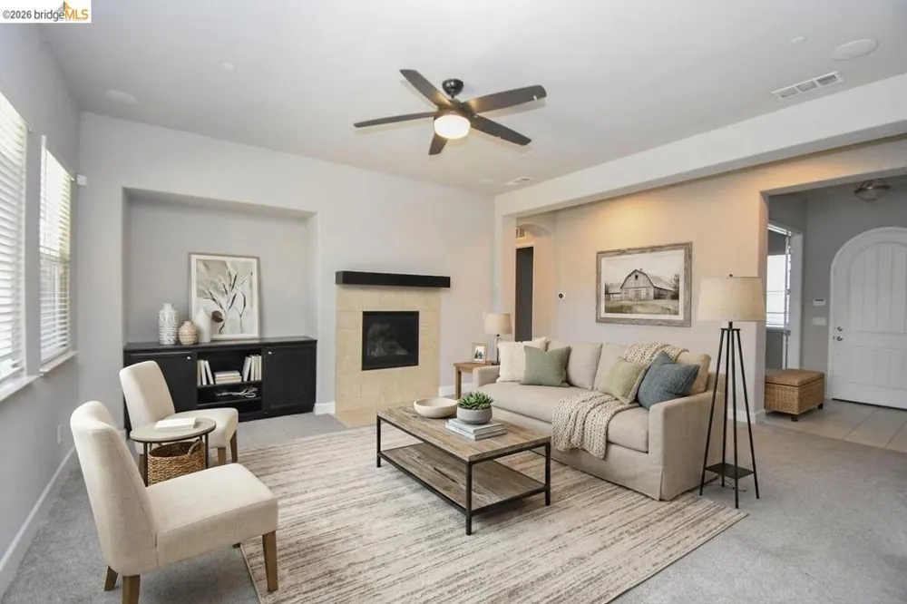 1110 Clearwater Creek Blvd Manteca, CA 95336
