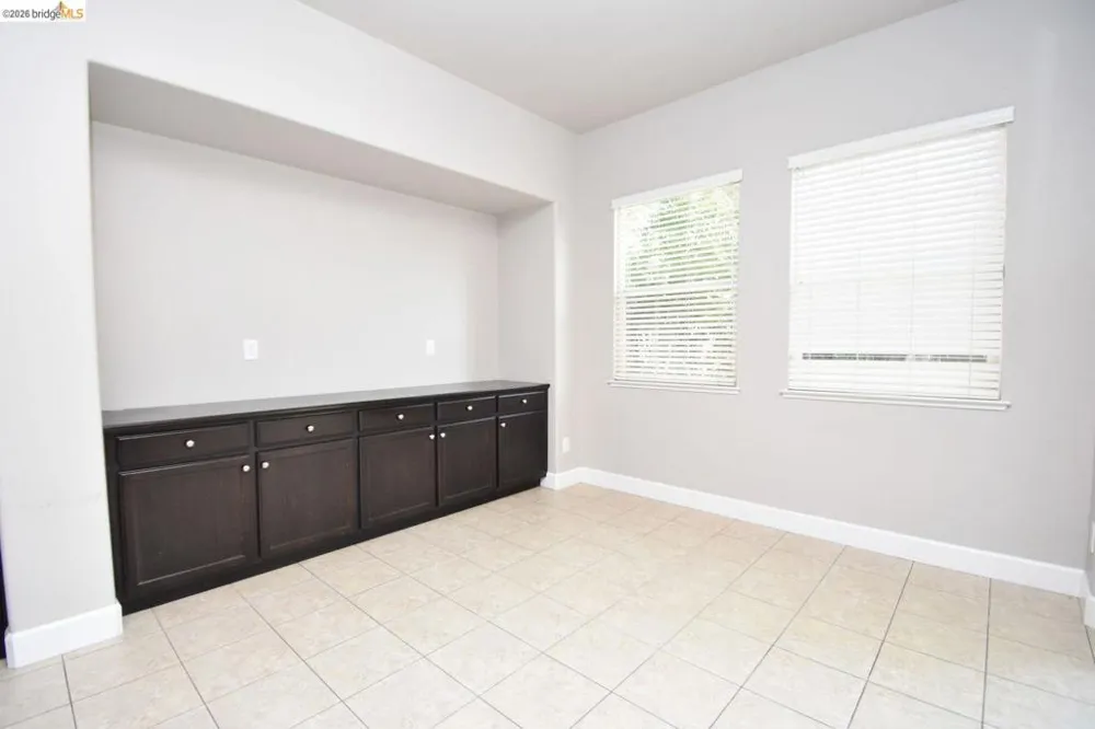 1110 Clearwater Creek Blvd Manteca, CA 95336