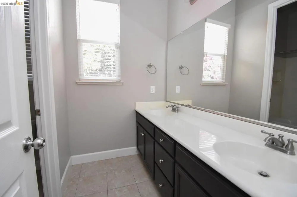 1110 Clearwater Creek Blvd Manteca, CA 95336