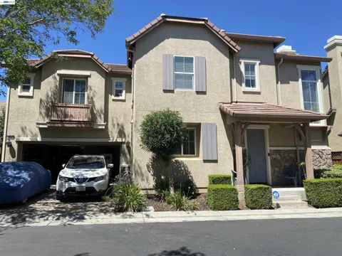 427 Estes Way