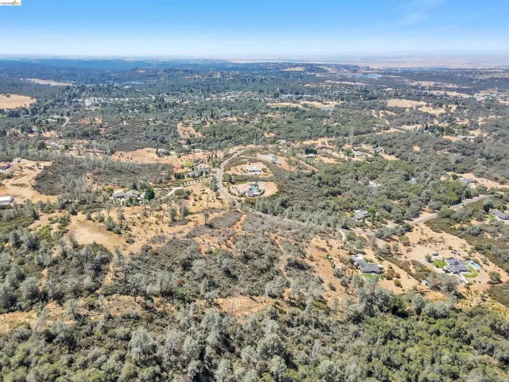 4462 Fremonts Loop Rescue, CA 95672
