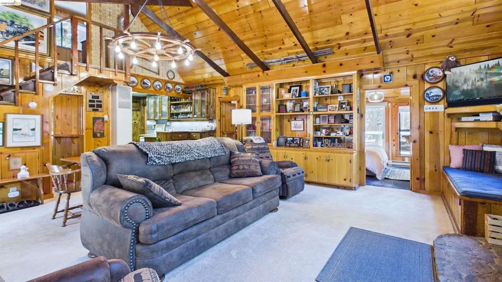 247 Meadowview Pinecrest, CA 95364