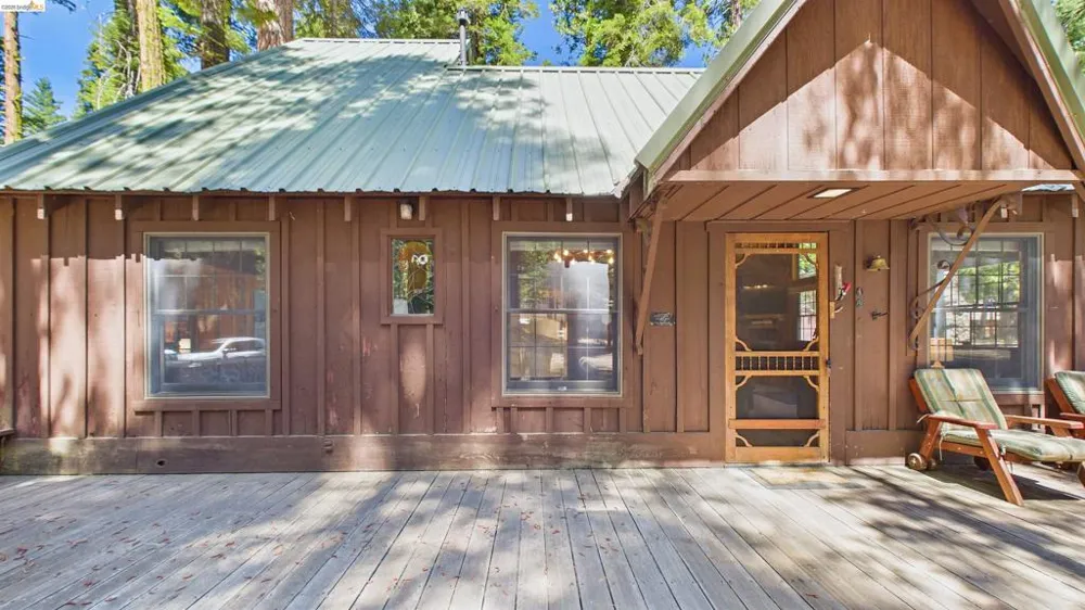 247 Meadowview Pinecrest, CA 95364