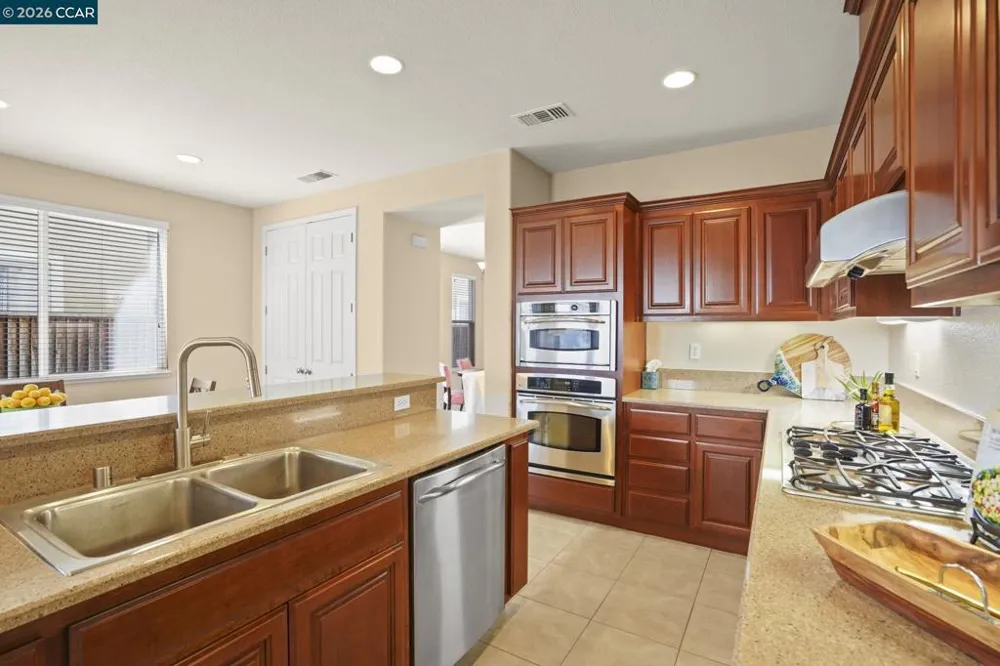 507 Livingston Court Discovery Bay, CA 94505
