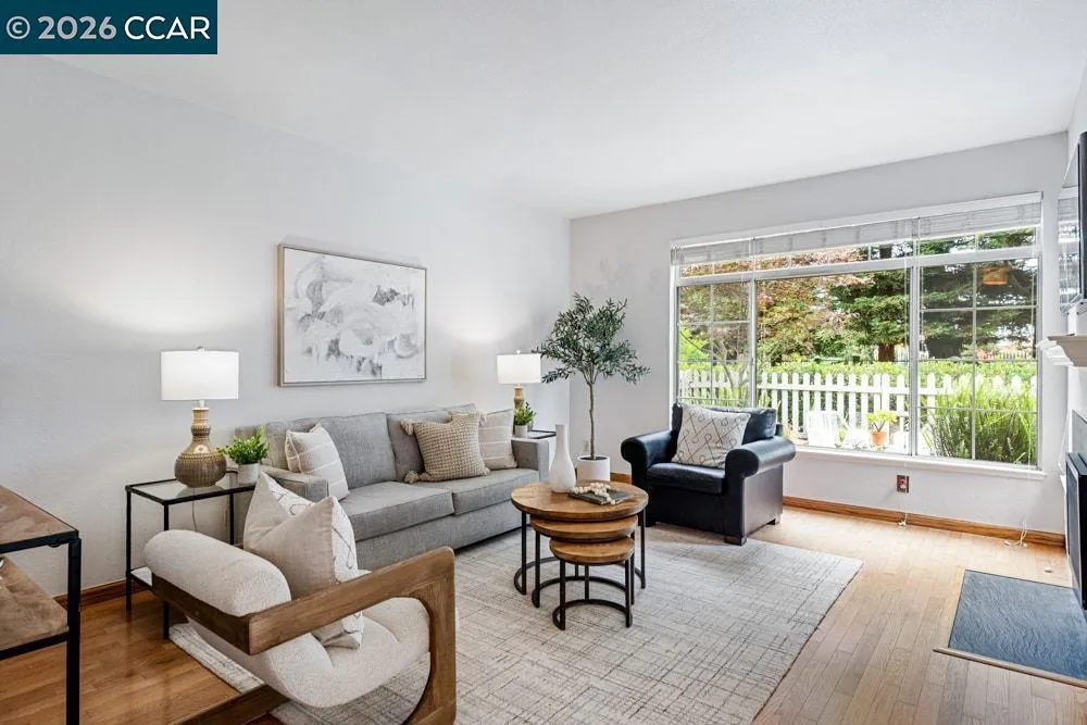 208 Commodore Dr Richmond, CA 94804