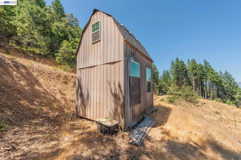 190 Moore Gulch Trinity Center, CA 96091