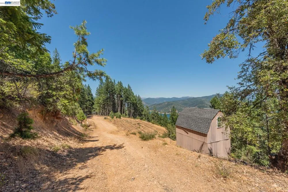 190 Moore Gulch Trinity Center, CA 96091