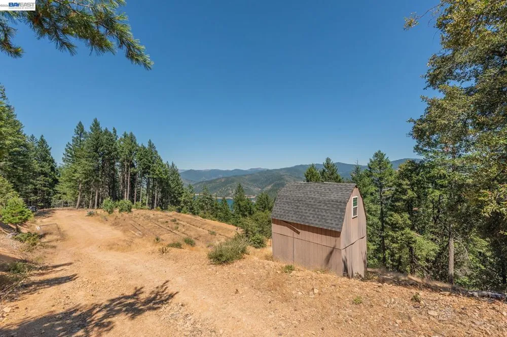 190 Moore Gulch Trinity Center, CA 96091