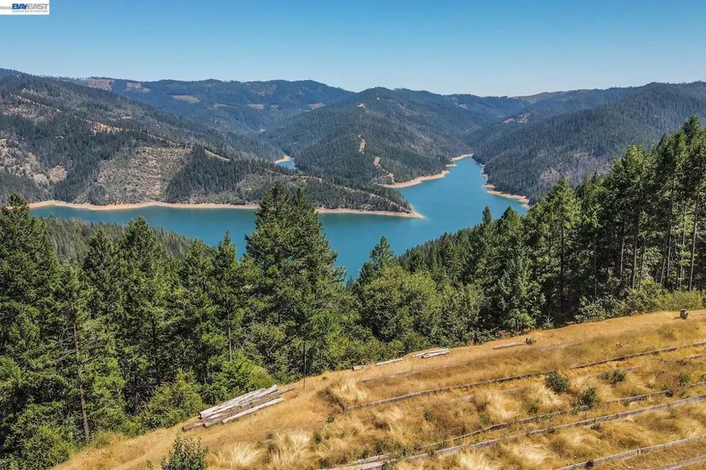 190 Moore Gulch Trinity Center, CA 96091