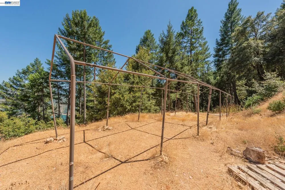 190 Moore Gulch Trinity Center, CA 96091