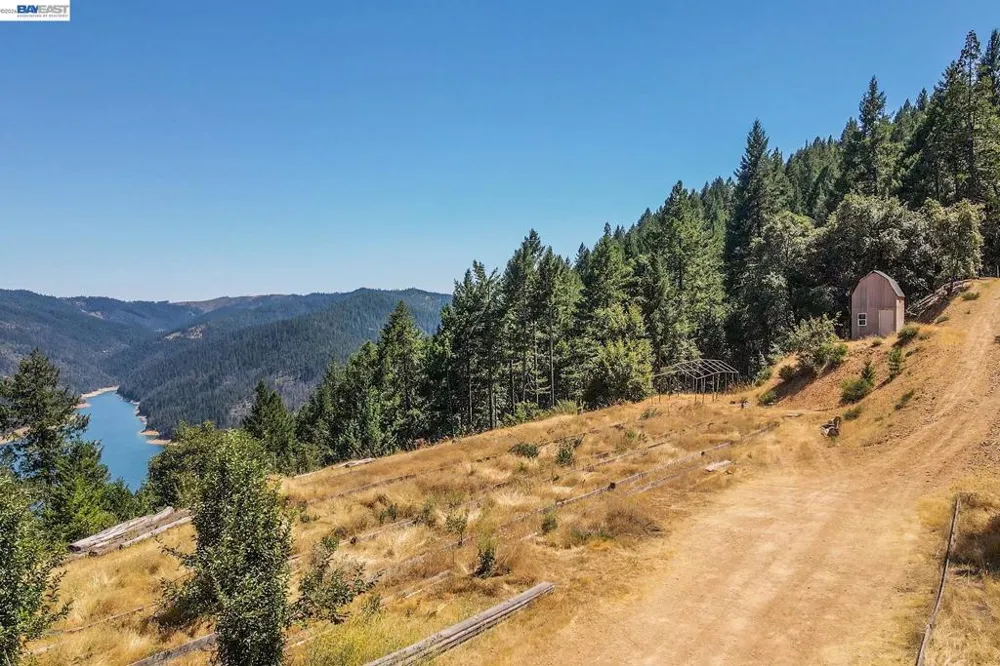 190 Moore Gulch Trinity Center, CA 96091