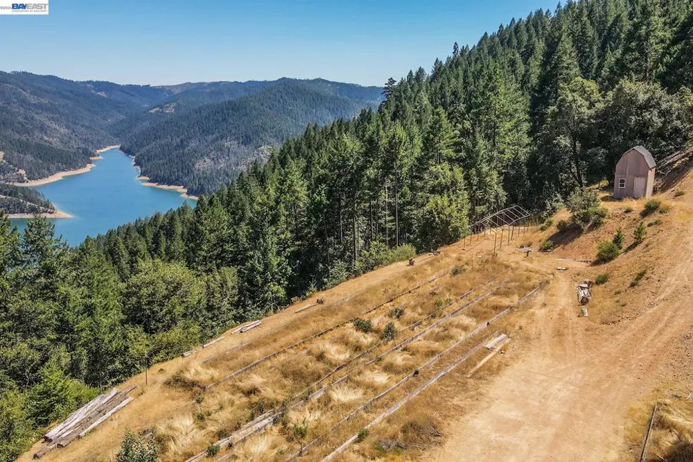 190 Moore Gulch Trinity Center, CA 96091