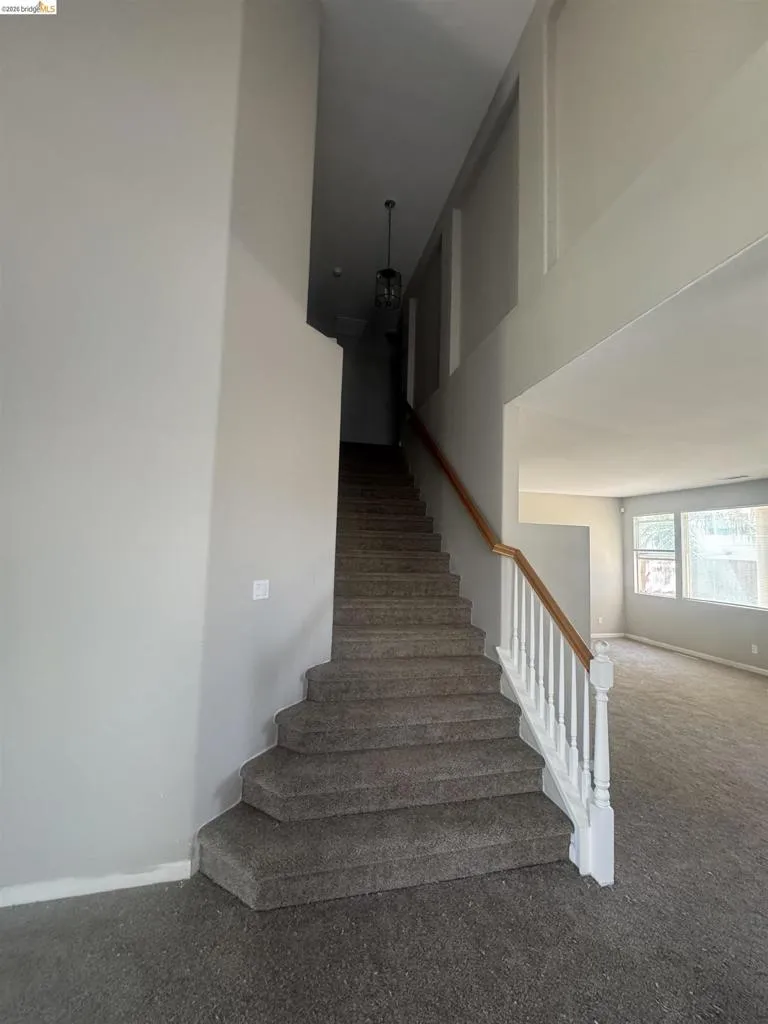 5575 SUNVIEW CT Antioch, CA 94531