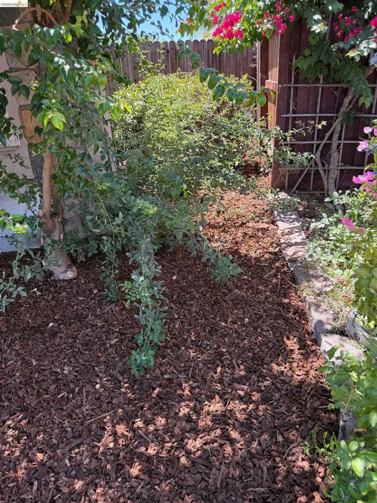 5575 SUNVIEW CT Antioch, CA 94531
