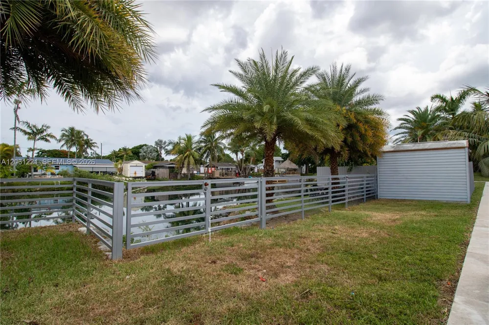 20053 SW 103rd Ave Cutler Bay, FL 33189