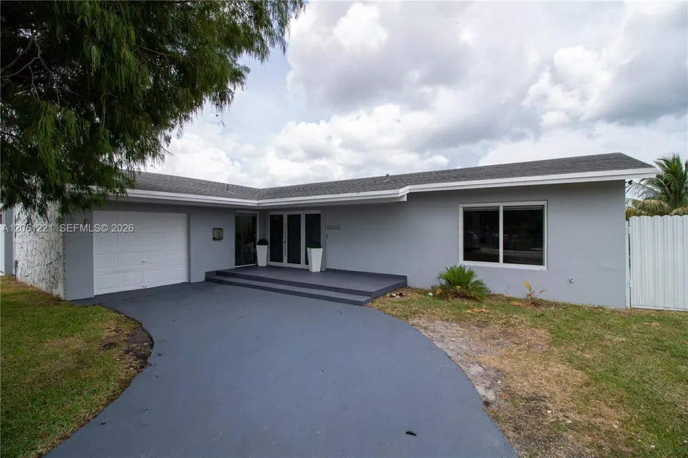 20053 SW 103rd Ave Cutler Bay, FL 33189