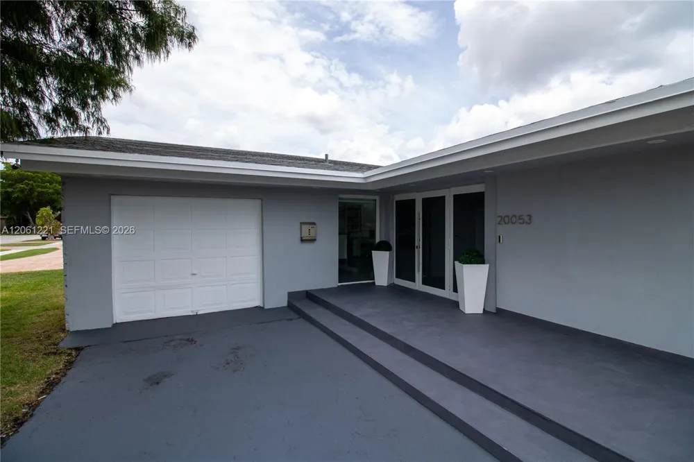 20053 SW 103rd Ave Cutler Bay, FL 33189