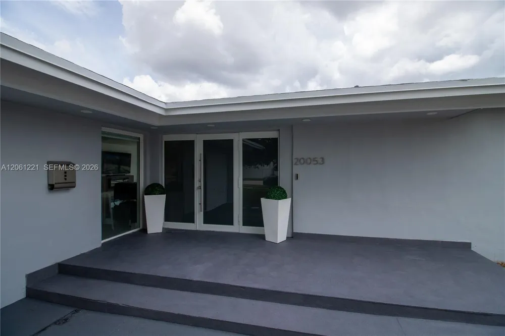 20053 SW 103rd Ave Cutler Bay, FL 33189