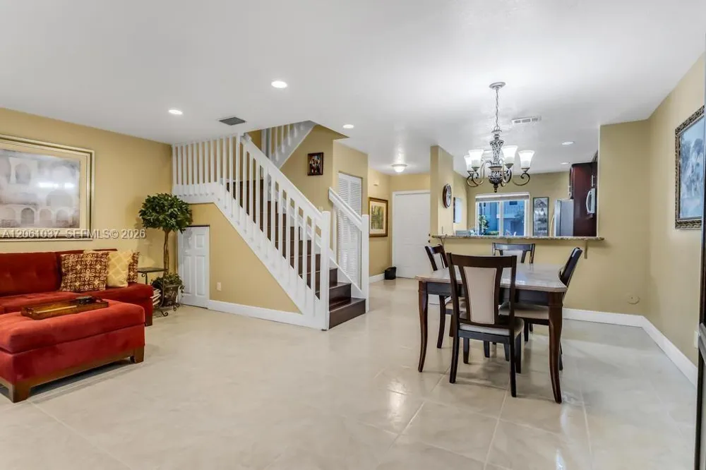 20822 NW 2nd St Pembroke Pines, FL 33029