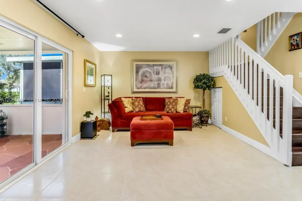 20822 NW 2nd St Pembroke Pines, FL 33029