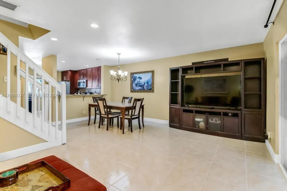20822 NW 2nd St Pembroke Pines, FL 33029