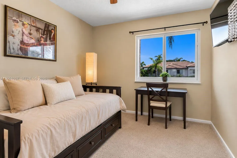 20822 NW 2nd St Pembroke Pines, FL 33029