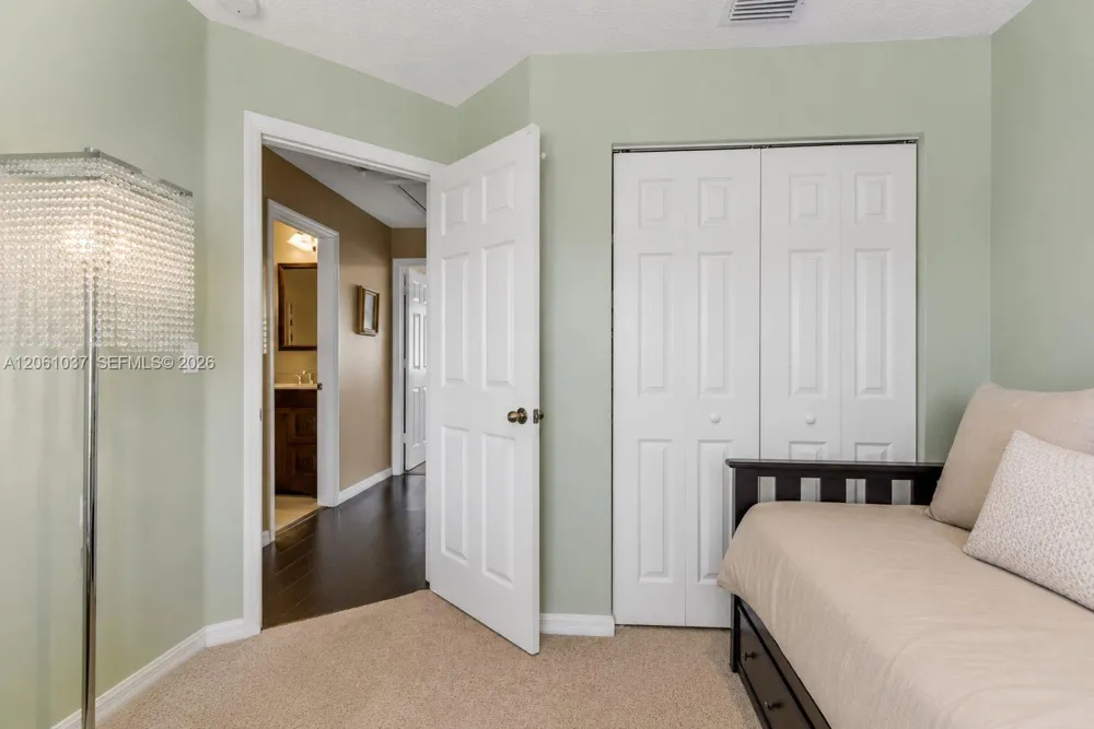 20822 NW 2nd St Pembroke Pines, FL 33029