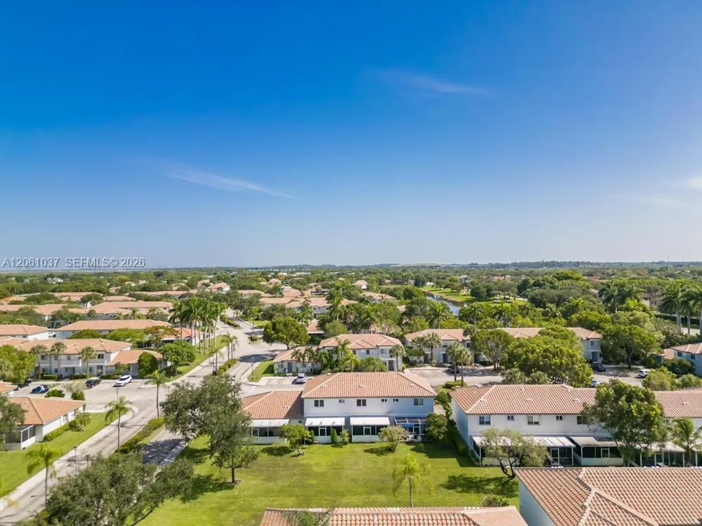 20822 NW 2nd St Pembroke Pines, FL 33029