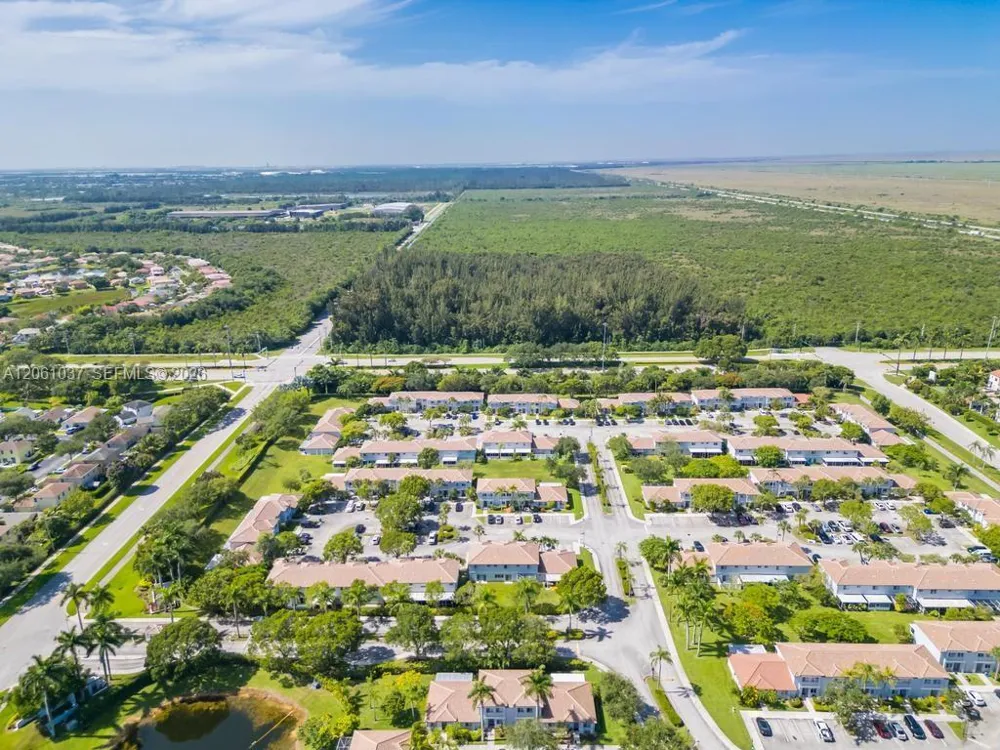 20822 NW 2nd St Pembroke Pines, FL 33029