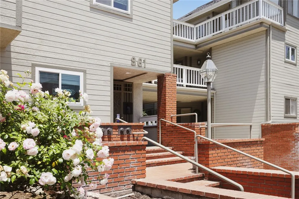 961 E California Boulevard #327 Pasadena, CA 91106