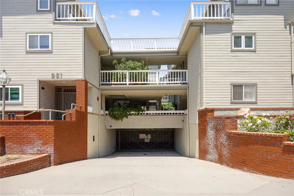 961 E California Boulevard #327 Pasadena, CA 91106