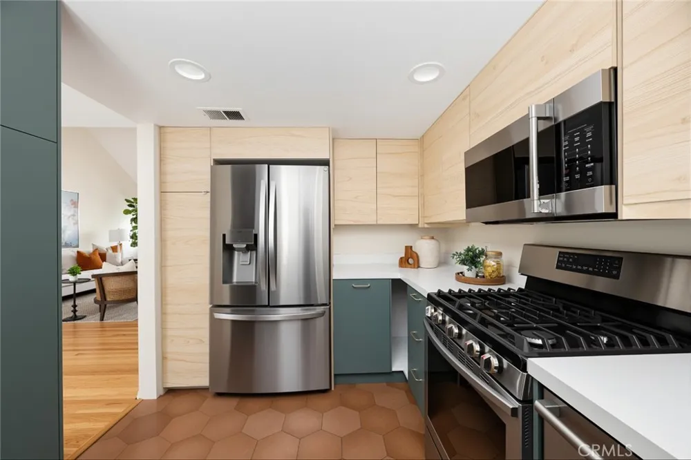961 E California Boulevard #327 Pasadena, CA 91106