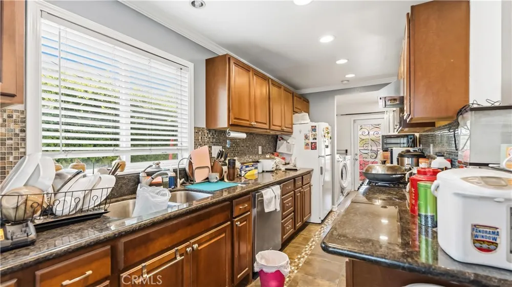 1931 Delford Duarte, CA 91010