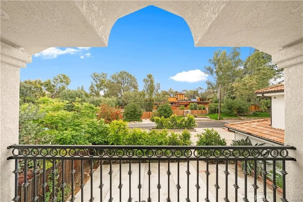 4751 Glen Ivy La Verne, CA 91750