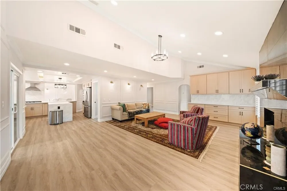 4751 Glen Ivy La Verne, CA 91750
