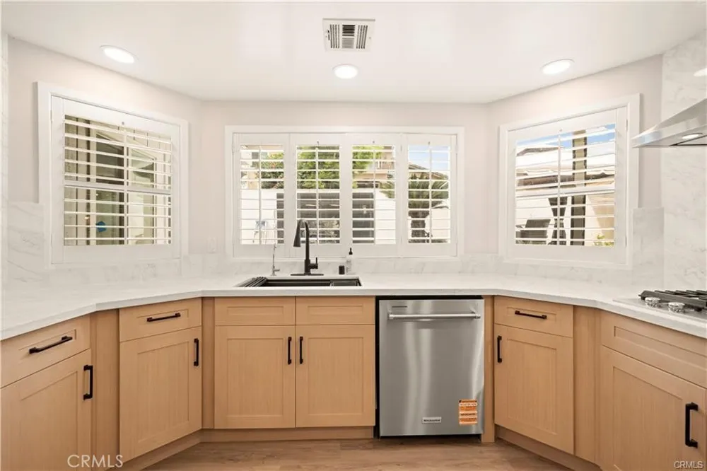 4751 Glen Ivy La Verne, CA 91750