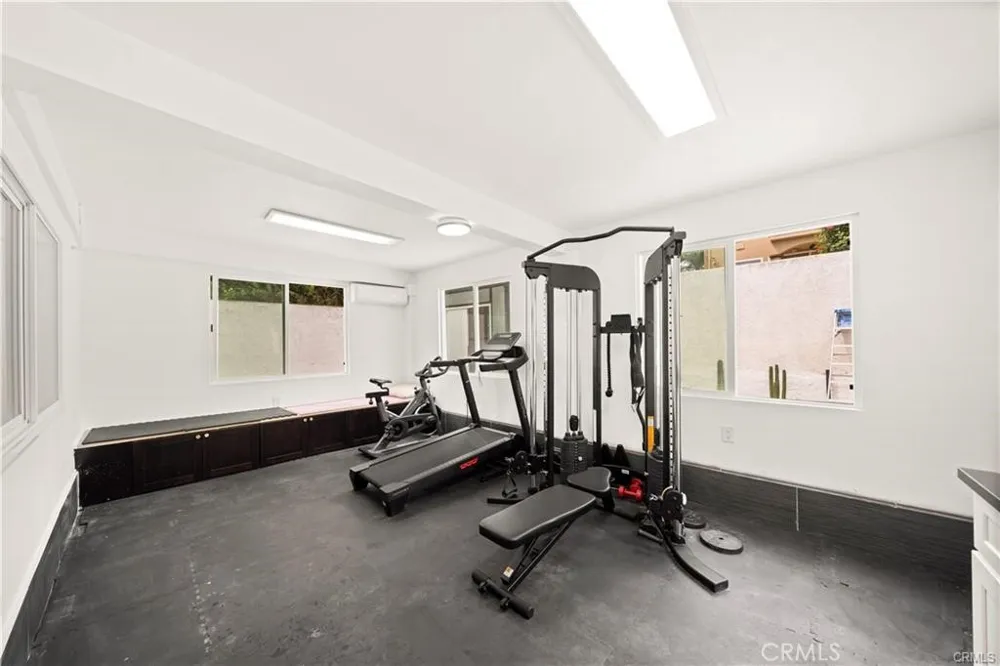 4751 Glen Ivy La Verne, CA 91750
