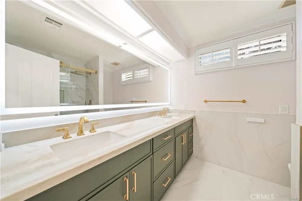 4751 Glen Ivy La Verne, CA 91750