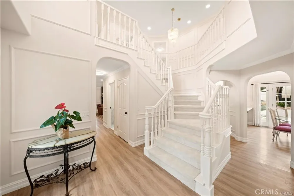 4751 Glen Ivy La Verne, CA 91750