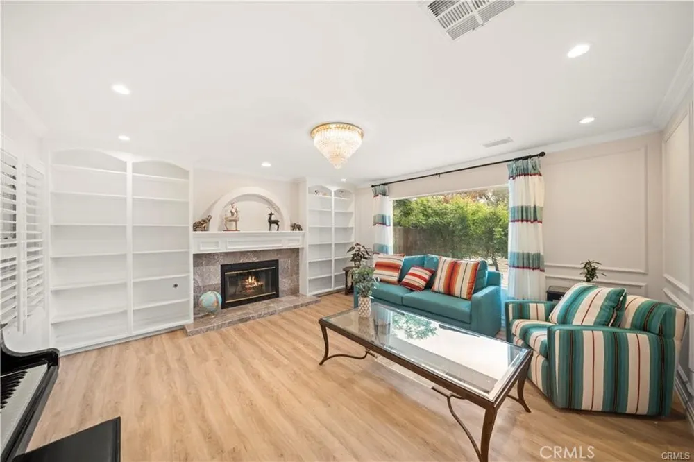 4751 Glen Ivy La Verne, CA 91750