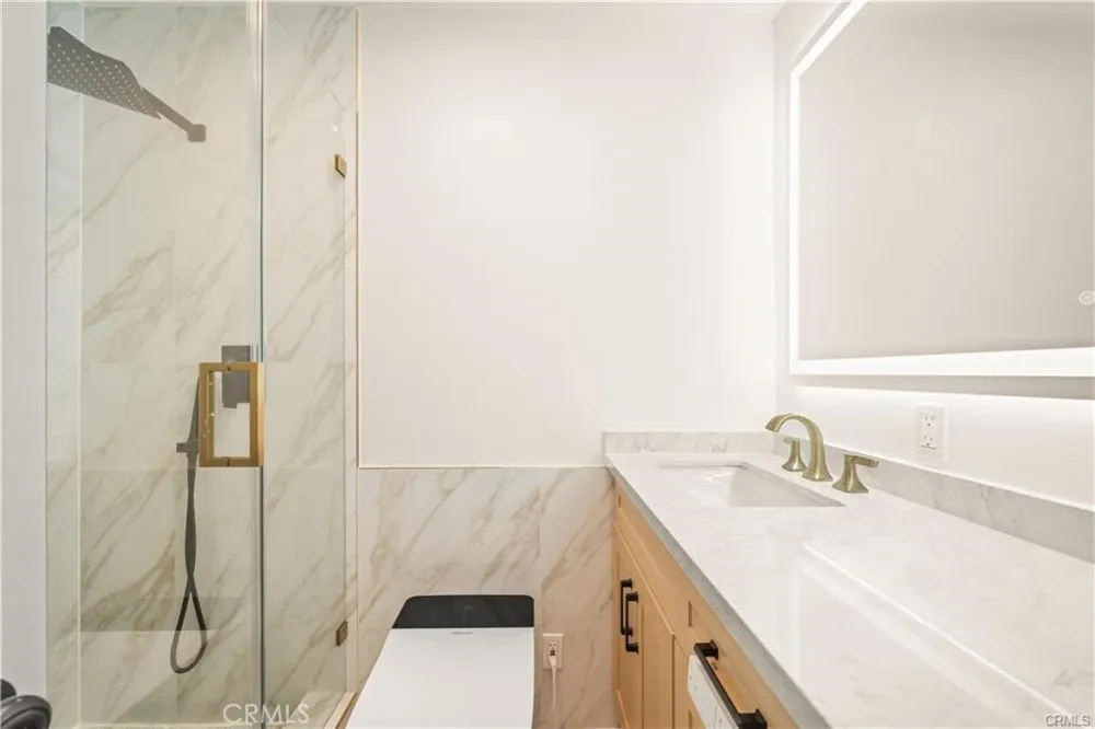 4751 Glen Ivy La Verne, CA 91750