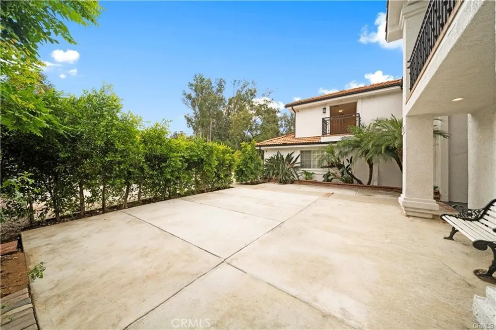 4751 Glen Ivy La Verne, CA 91750