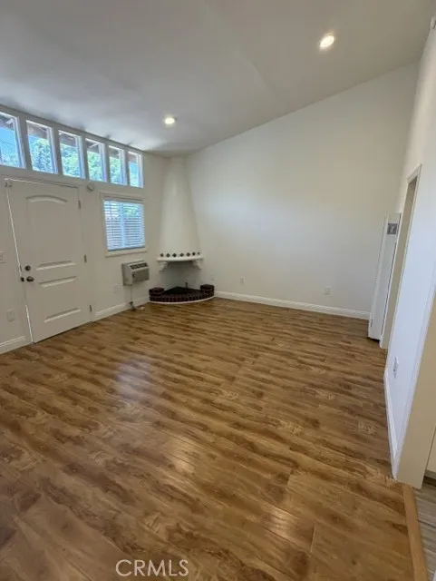 2017 Lovila Lane Altadena, CA 91001