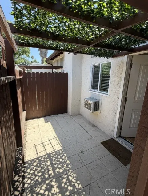 2017 Lovila Lane Altadena, CA 91001