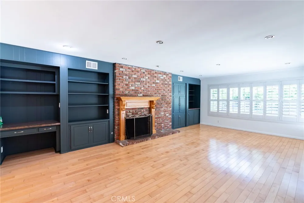 333 W Wistaria Avenue Arcadia, CA 91007