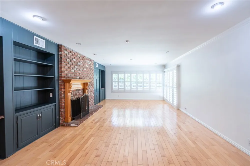 333 W Wistaria Avenue Arcadia, CA 91007