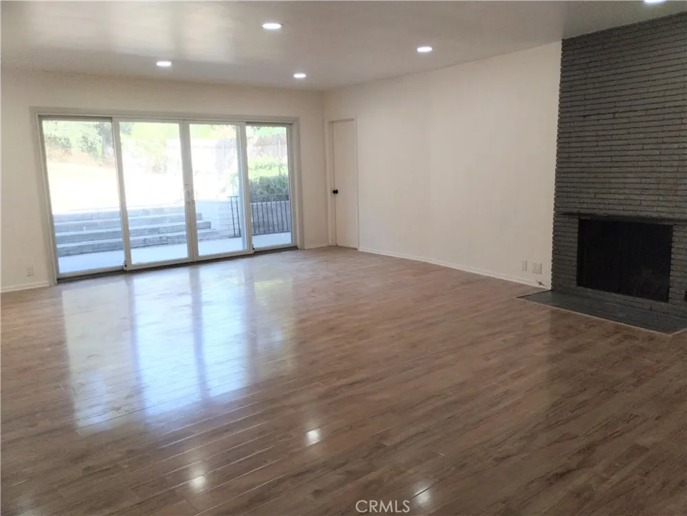 374 Grand Monrovia, CA 91016