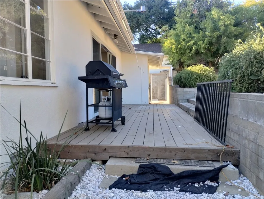 374 Grand Monrovia, CA 91016
